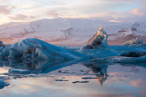 istock Jokulsarlon Glacial Lagoon at Sunset 465858954