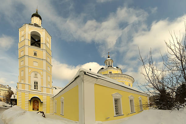 metropolitan philip's kirche in der vorstadt meschanskoy.  moskau, russland - prince philip stock-fotos und bilder