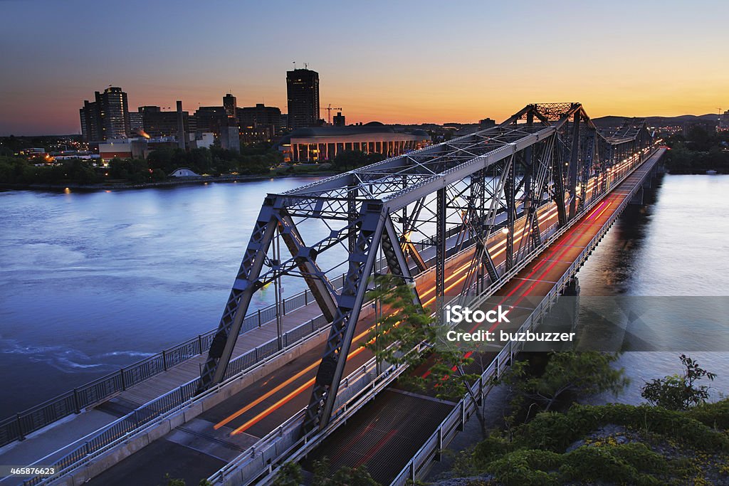 Gatineau Stadt und Brücke mit einem schönen Sonnenuntergang - Lizenzfrei Ottawa Stock-Foto