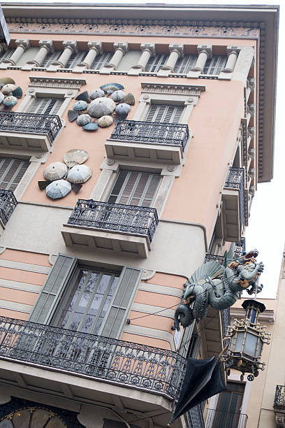 istock Barcelona Exterior - Asian Building 465919467