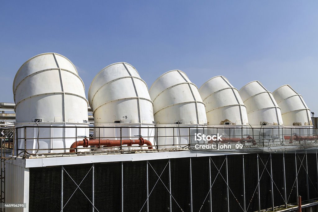Climatisation industrielle sur le toit - Photo de 6-7 ans libre de droits