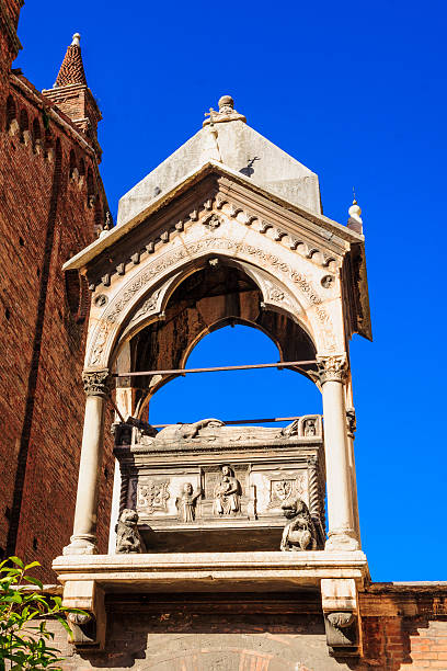 istock Sant-Anastasia church, Verona 465968046