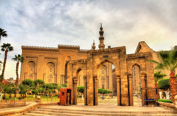 ・サラー ed din 通り： 通路 rifai モスクのアル - sultan hassan mosque ストックフォトと画像