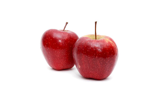 istock Juicy red apples. On a white background 465996522