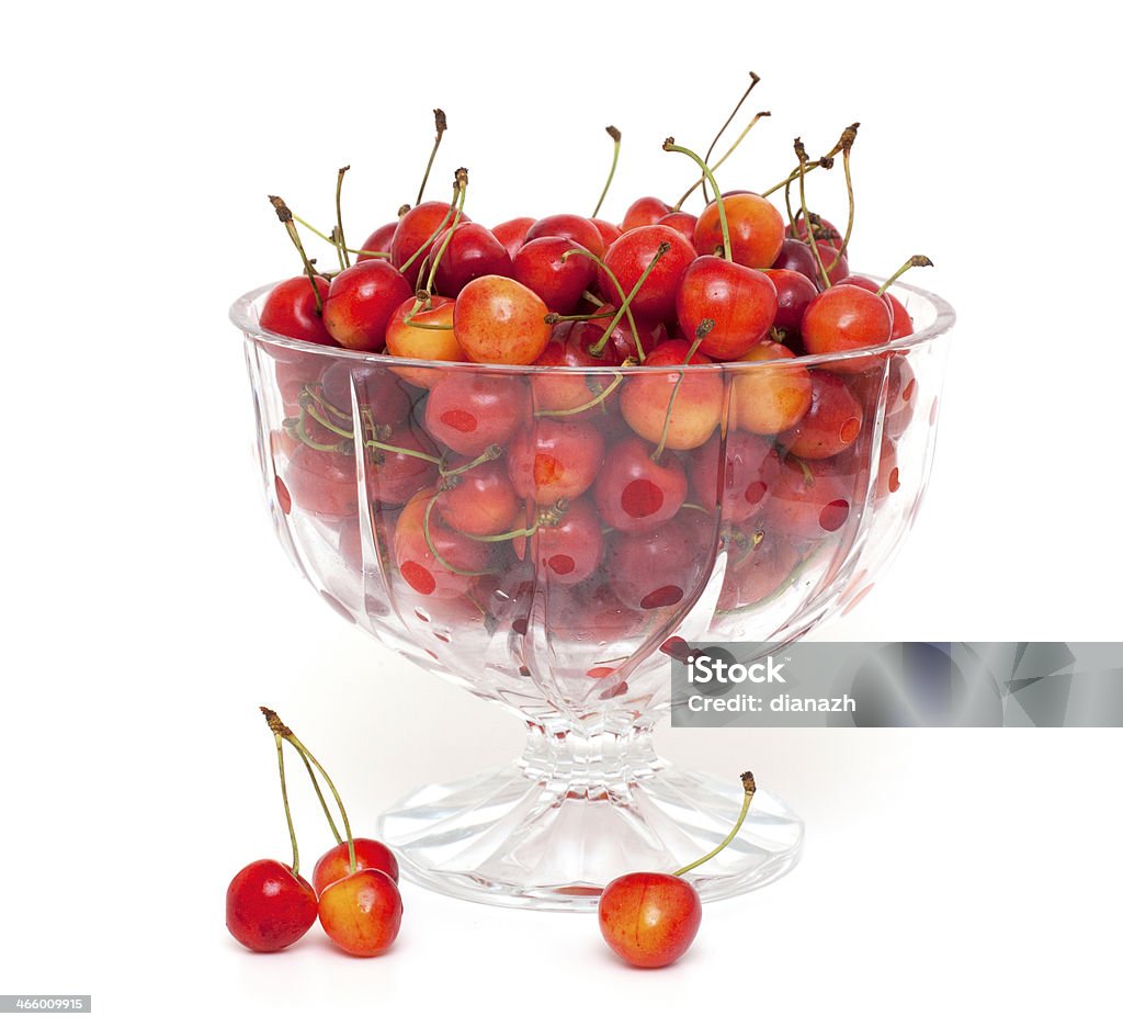 Gelbe und rote Kirschen in bowl - Lizenzfrei Beere - Obst Stock-Foto