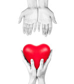 krankenversicherung-und-liebe-konzept.jpg?b=1&s=170x170&k=20&c=nSbW50z7khZxl3a4fK84YbbxcJi-jo1UoYpXac_yyL8=