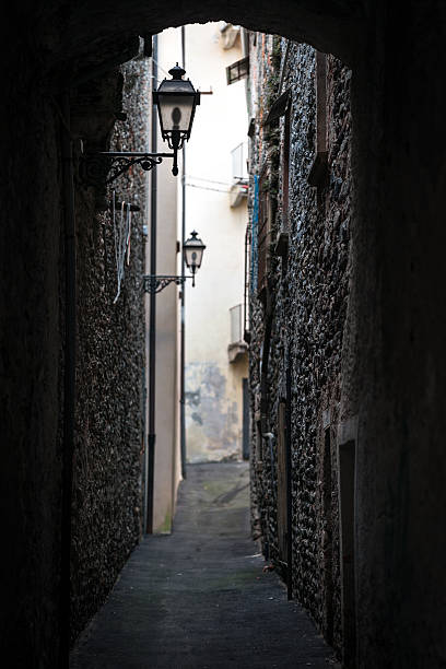 istock Narrow street in Italy 466019077