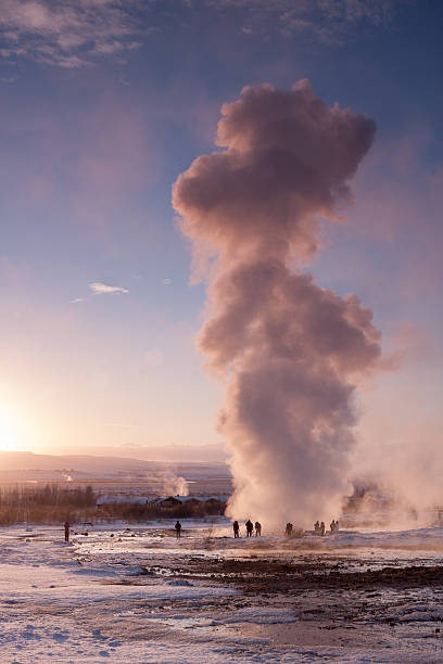 istock Strokkur, Haukadalur geothermal area, Iceland 466093318