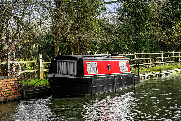 運河 - warwickshire narrow nautical vessel barge ストックフォトと画像