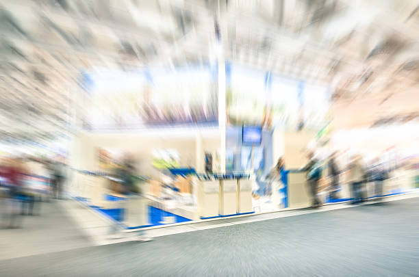 istock Generic tradeshow stand with zoom defocusing - Expo business concept 466098950