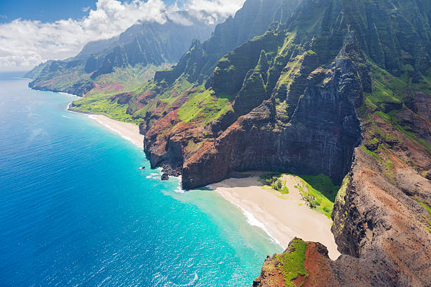 na pali cost on kauai island - hawaï eilanden stockfoto's en -beelden