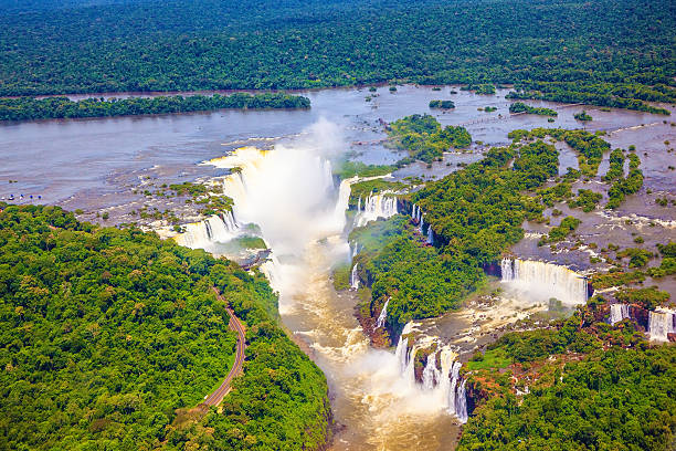 istock Devil's Throat waterfall of the Iguazu 466111262