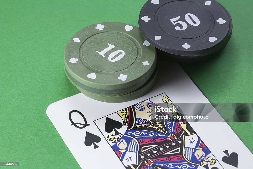 Foto de Cartas De Poker Baralho Inglês Dama De Espadas e mais fotos de  stock de Aposta - Aposta, Atividade Recreativa, Carta de baralho - Jogo de  lazer - iStock