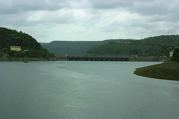 http://sh040.global.temp.domains/~vjrkiamy/merabharatmahan/the-nagarjunasagar-dam-telangana/