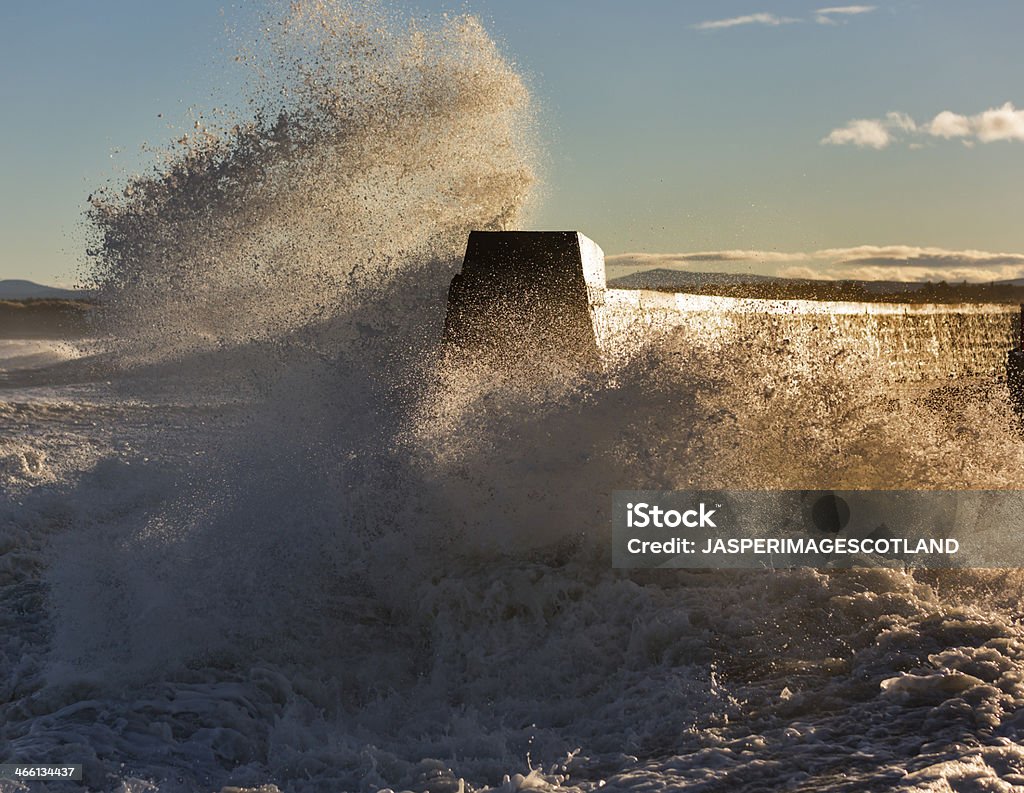 Ondas bate no Lossiemouth. - Royalty-free Ao Ar Livre Foto de stock