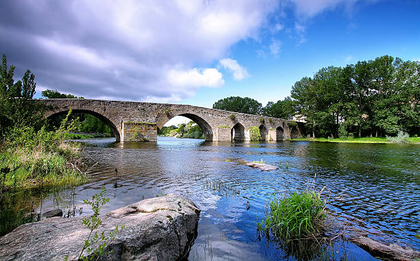 istock Bridge and river in El barco de Avila 466170301