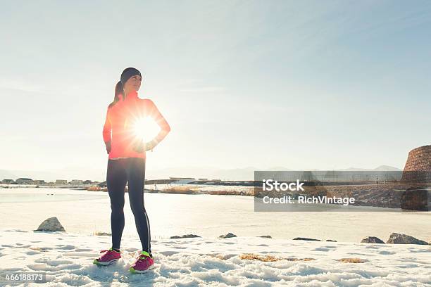 Wintersicherheit Stockfoto und mehr Bilder von Rennen - Körperliche Aktivität - Rennen - Körperliche Aktivität, Schnee, Winter