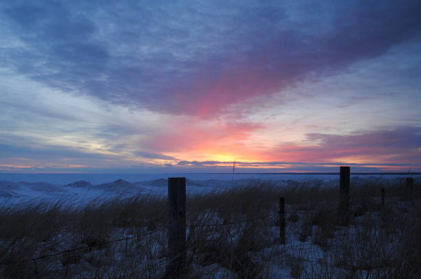 istock Winter sunrise on Lake Superior 466196892