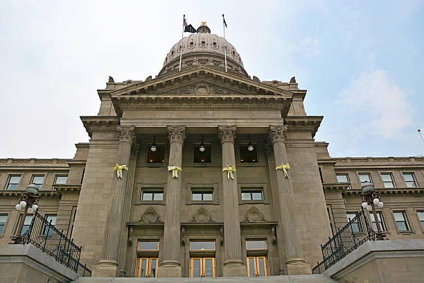 capitólio do estado de idaho, boise. fundo de céu azul - idaho boise state idaho state capitol imagens e fotografias de stock