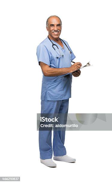 Sorrir Letra Enfermeiro Escrever Na Área De Transferência - Fotografias de stock e mais imagens de Enfermeiro