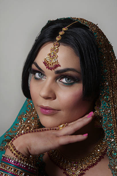 istock indian women 466222153