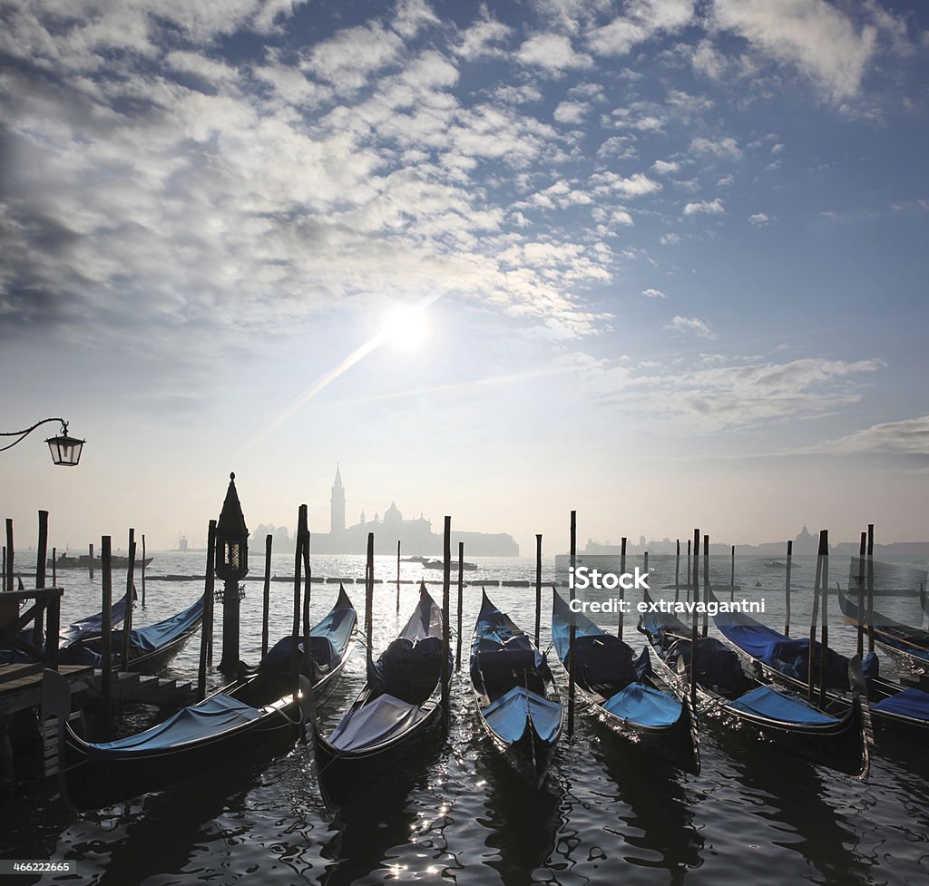 Venise avec Gondoles sur le Grand canal en Italie - Photo de Architecture libre de droits