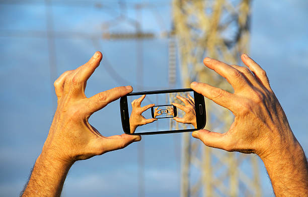 istock infinty smart phone 466225325