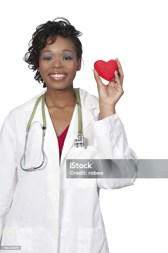 女性医師は、心臓を - アフリカ民族のロイヤリティフリーストックフォト