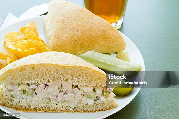 Sándwich Foto de stock y más banco de imágenes de Adulación - Adulación, Alimento, Almuerzo en lonchera