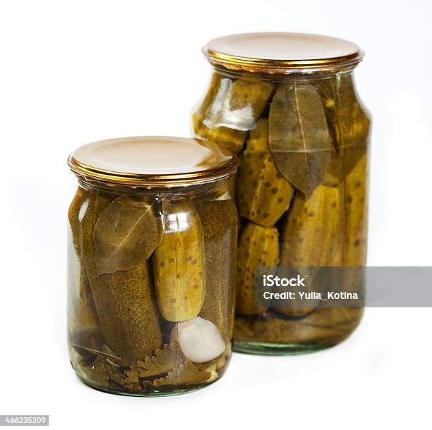 Marinado Pickles Em Boião De Vidro - Fotografias de stock e mais imagens de Alho - Alho, Alimentação Saudável, Amarelo