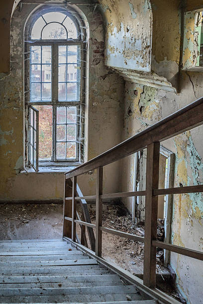 istock Damaged stairs in the stairwell 466247223