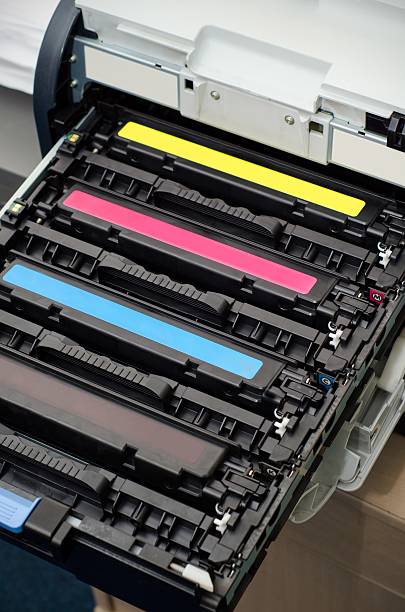 une imprimante couleur laser sculptantes cartouches - laserjet photos et images de collection