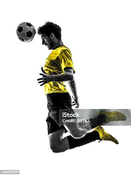 Foto de Futebol Brasileiro Futebol Jogador Jovem Em Silhueta e mais fotos de stock de Jogador de Futebol