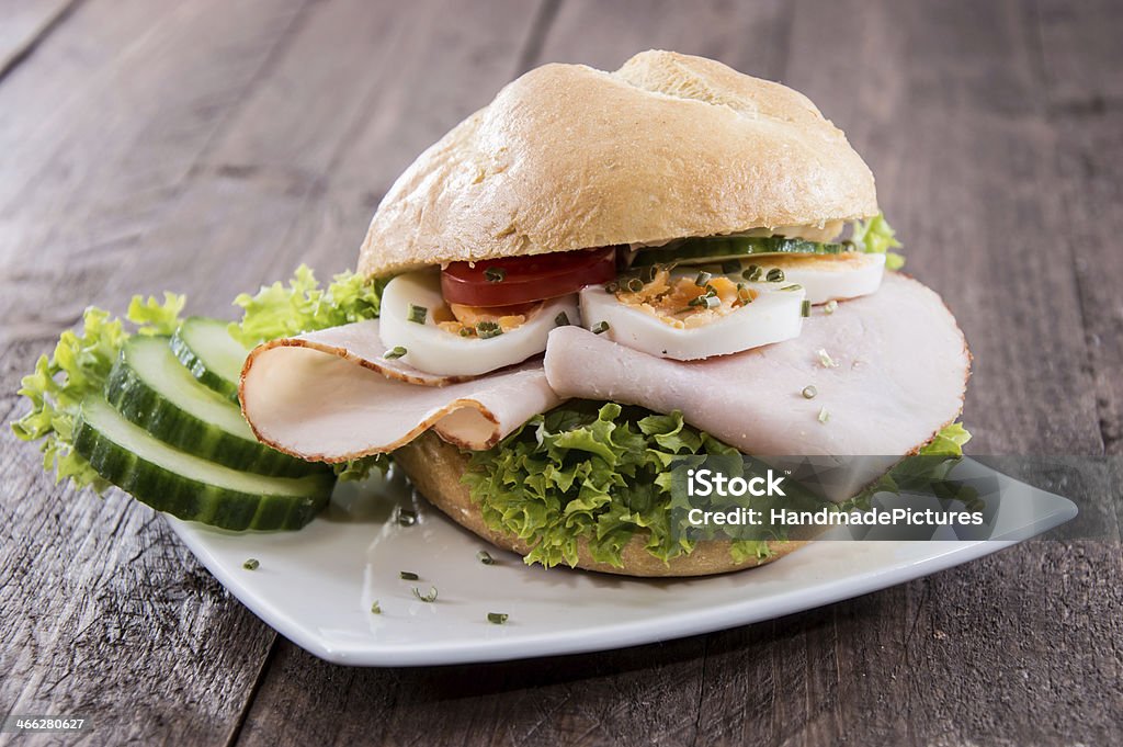 Frisch zubereiteten Hühnchen-Sandwich - Lizenzfrei Hühnchenbrust Stock-Foto