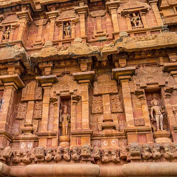 fragment of bas-relief tower Hindu Brihadishvara Temple, India, Tamil Nadu, Thanjavour, closeup