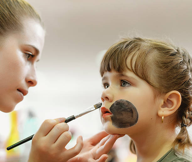istock face paint little girl 466299278