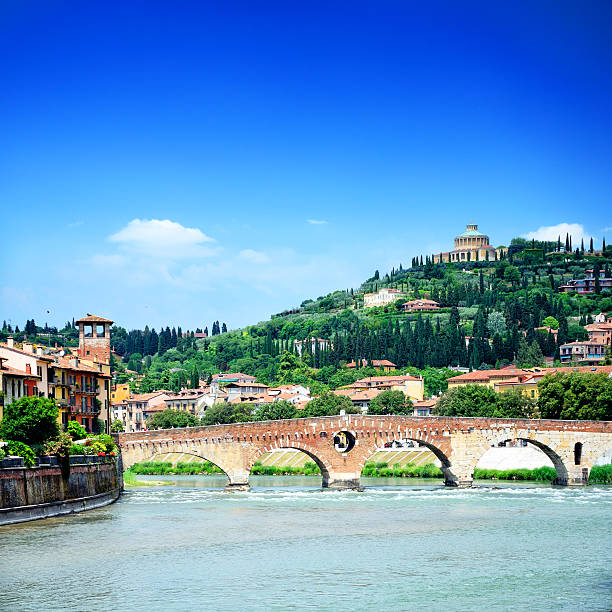 istock Ponte Pietra, Verona 466328104