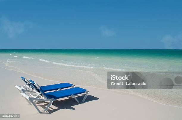 Playa Caribe Foto de stock y más banco de imágenes de Agua - Agua, Aire libre, Arena