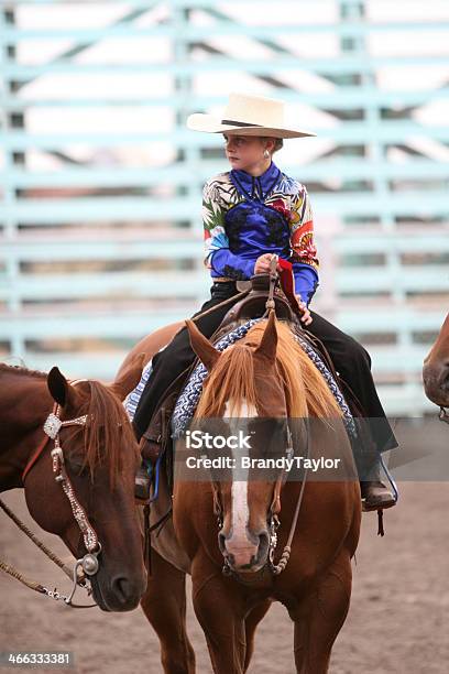Horsebackriding Stockfoto und mehr Bilder von Pferd - Pferd, Rosette, Braun