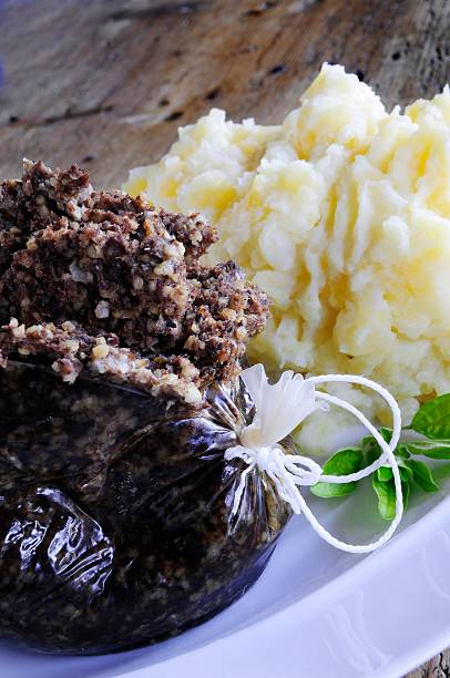 istock plated haggis sweede and potatomeal 466346577