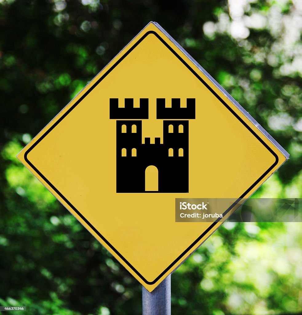 Biển Báo Đường Màu Vàng Với Chữ Tượng Hình Lâu Đài Hình ảnh Sẵn có ...