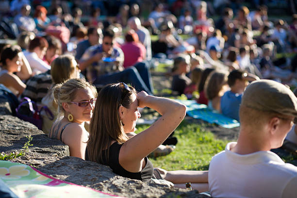 zuschauer, imrosommer, neroberg wiesbaden - neroberg stock-fotos und bilder