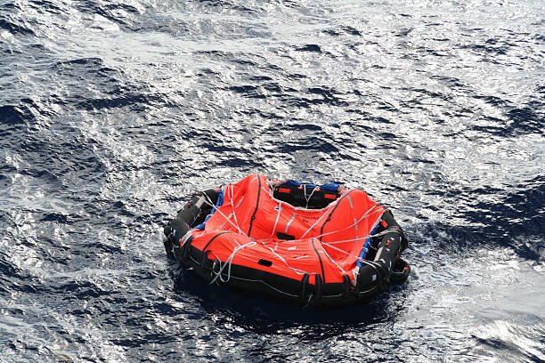 de vida série - inflatable raft nautical vessel sea inflatable imagens e fotografias de stock