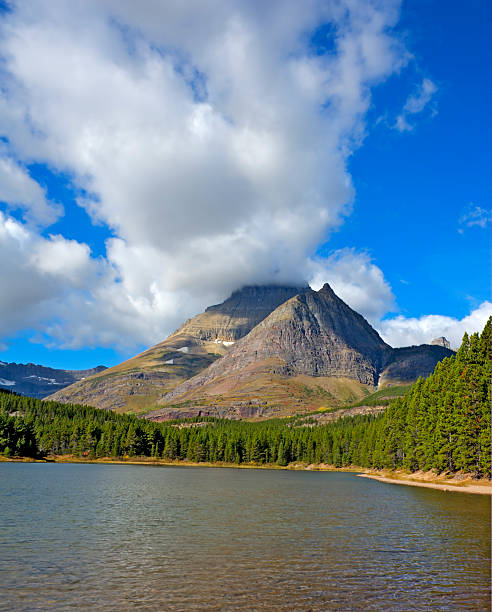 istock Fishercap Lake in Many Glacier 466390824
