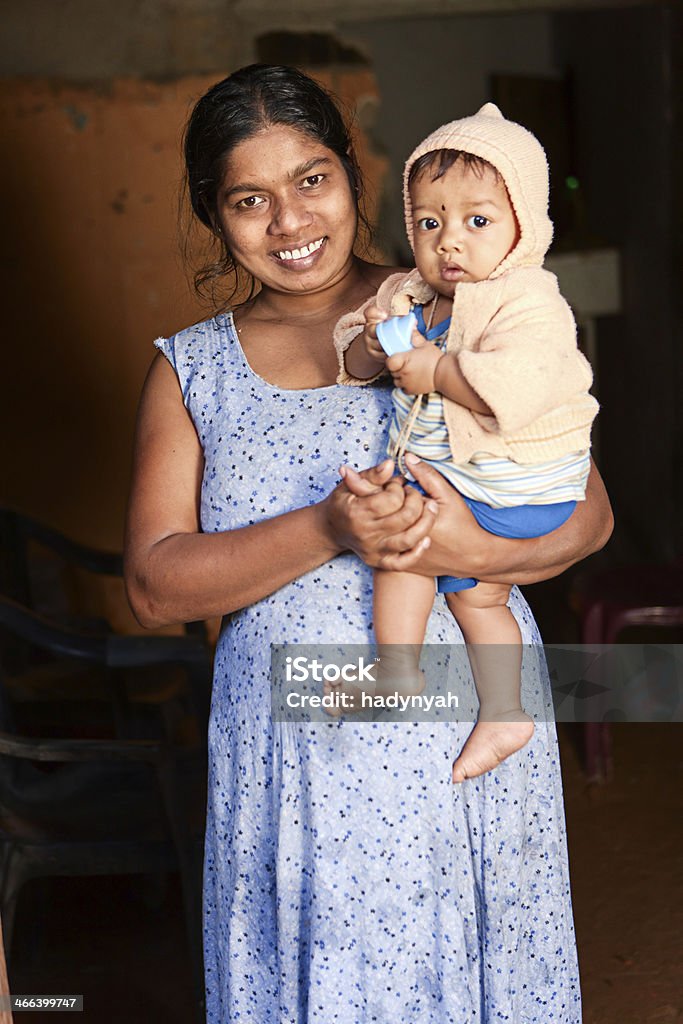 Portrait de Sri-lankaise mère avec son bébé - Photo de Adulte libre de droits