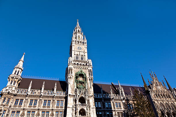 istock Glockenspiel on the Munich city hall 466406829