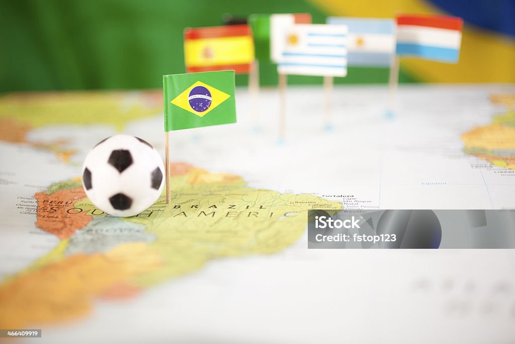 Sport: Brazylia.  Mapa, piłka nożna z flagi. - Zbiór zdjęć royalty-free (2014)