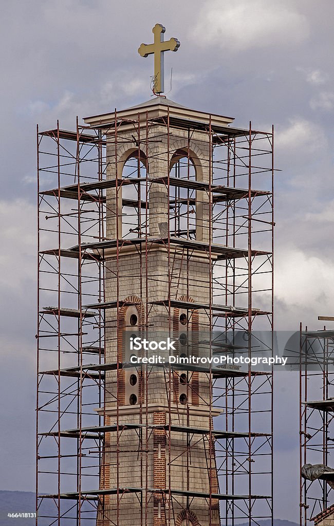 Iglesia En Construcción Foto de stock y más banco de imágenes de Acero - Acero, Andamio - Herramientas de construcción, Arquitectura - iStock Iglesia En Construcción Foto de stock y más banco de imágenes de Acero - Acero, Andamio - Herramientas de construcción, Arquitectura - iStock
