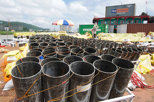 직원관리 세트 장비를 파이어워크 콘테스트 마카오, 중국. - firework display traditional festival bomb explosive 뉴스 사진 이미지