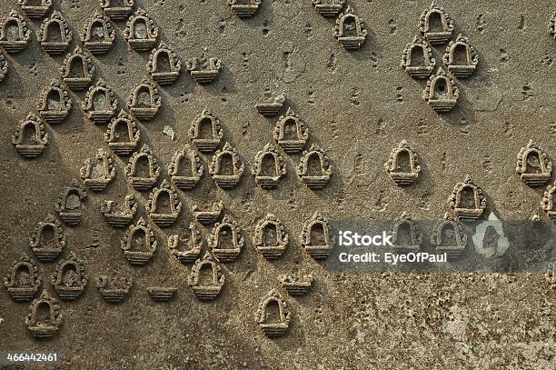 Sunny Wall Of Buddha Horusauge Unterwassertempel In Sangkhlaburi Thailand Stockfoto und mehr Bilder von Amphoe Sangkhla Buri